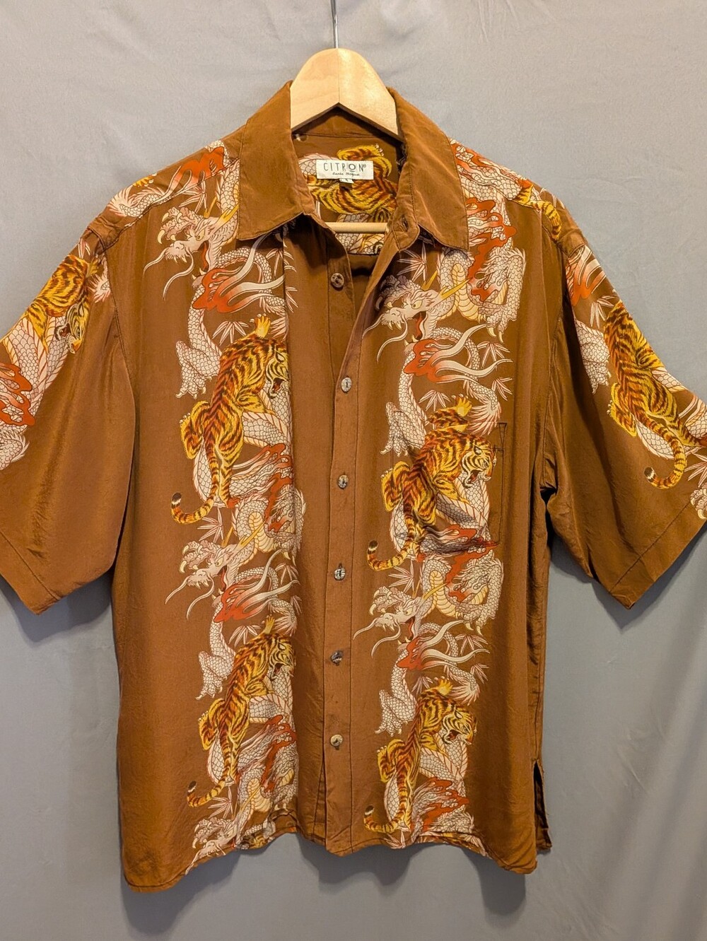 Citron Santa Monica Mens SILK Tiger and Dragon Print Shirt Size S